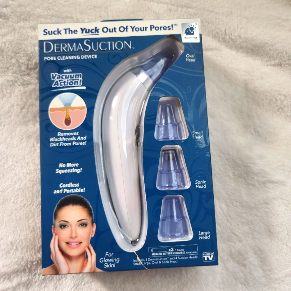 DermaSuction Pore Cleaning Device